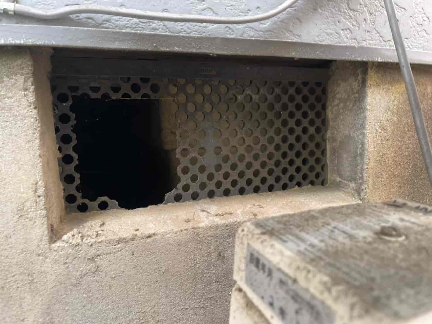 茨城県小美玉市｜深夜の騒音被害と食害を断つ「三段階施工」。長押・配管の死角を突く全方位封鎖と衛生環境の再生録