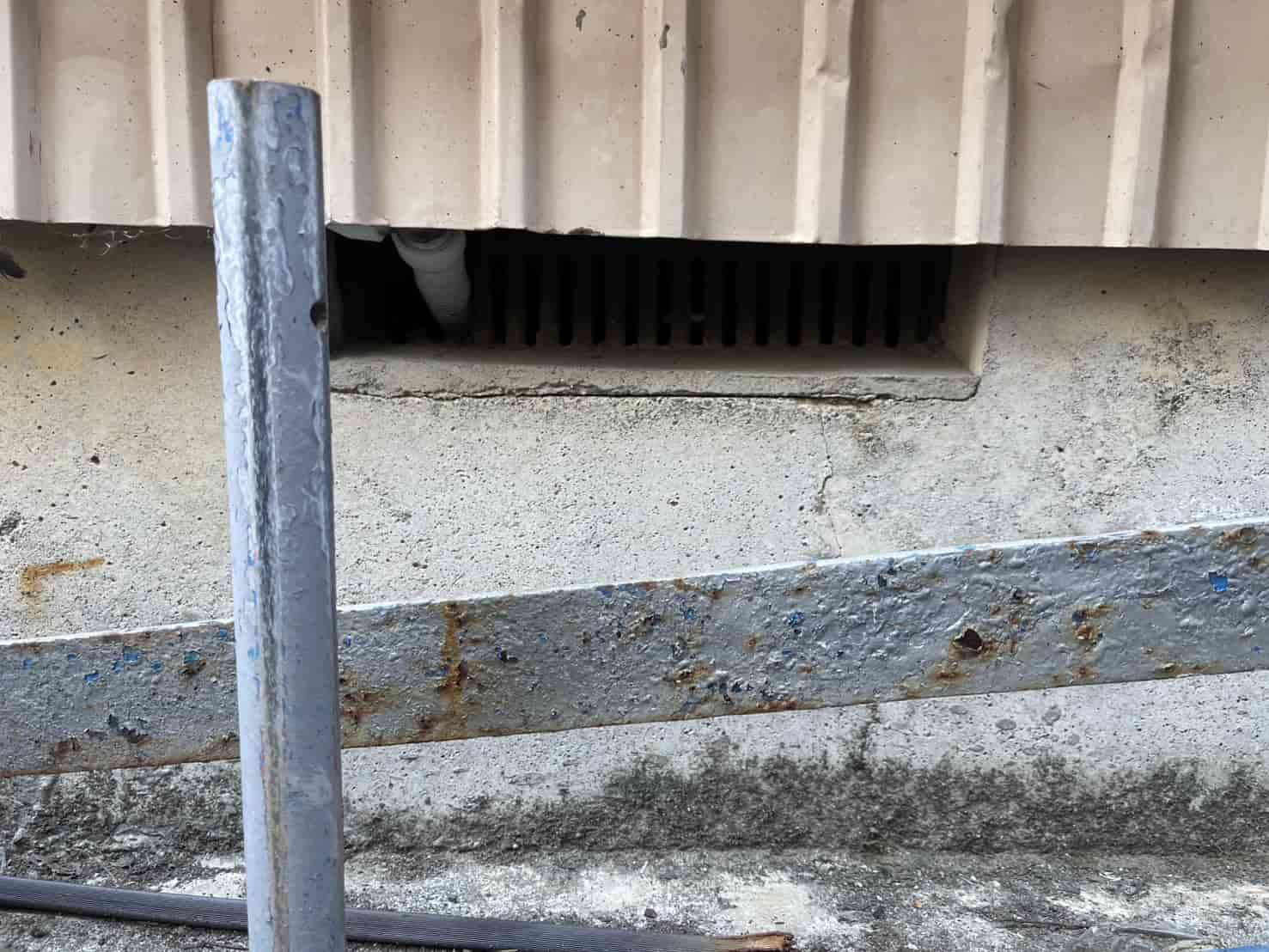 静岡市清水区｜通気口の「経年劣化」がネズミの玄関に。深夜の物音を断つ精密封鎖と衛生リセット、燻煙処理による完全防除録